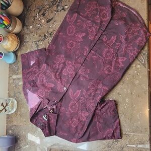 XS Slim Express Short Sleeve Buttonup Shirt in Plum and Burgundy